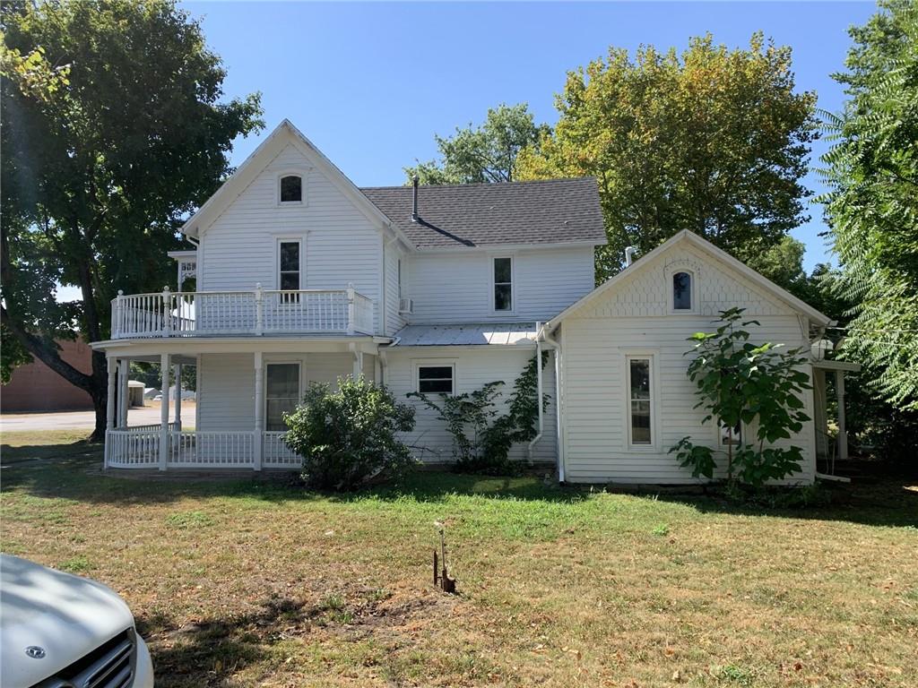 105 S Broad Street Property Photo 4
