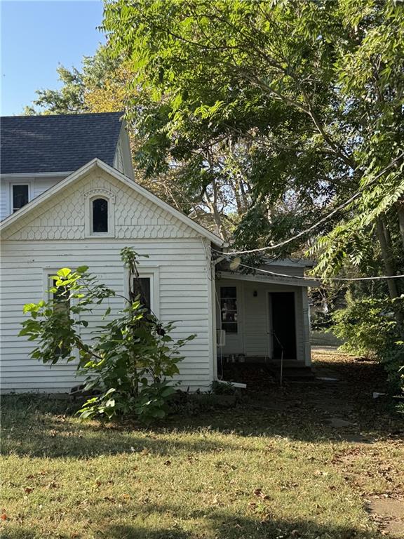 105 S Broad Street Property Photo 8