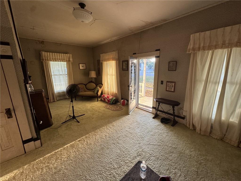 105 S Broad Street Property Photo 25