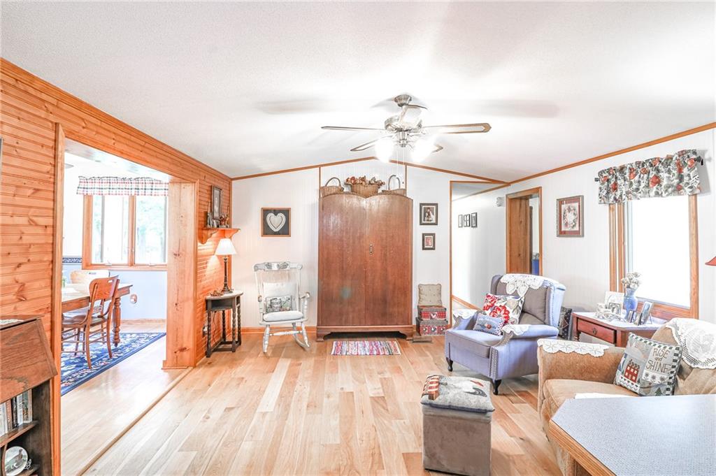 1365 Nw Division Road Property Photo 3