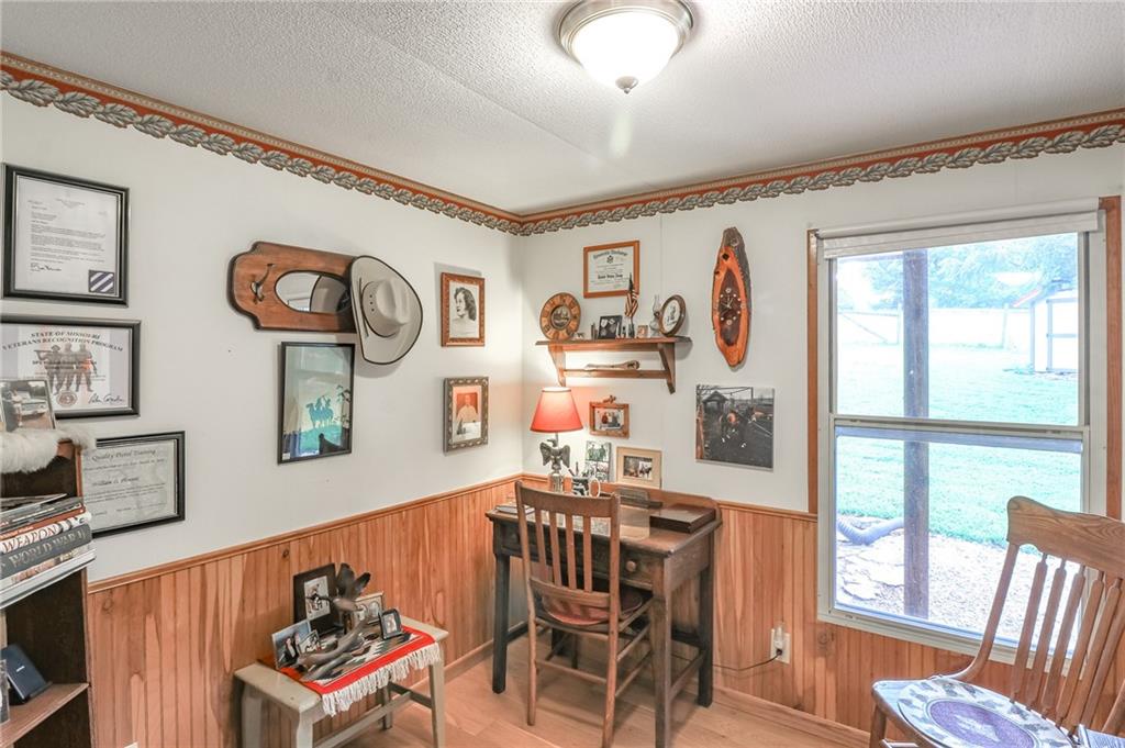 1365 Nw Division Road Property Photo 25