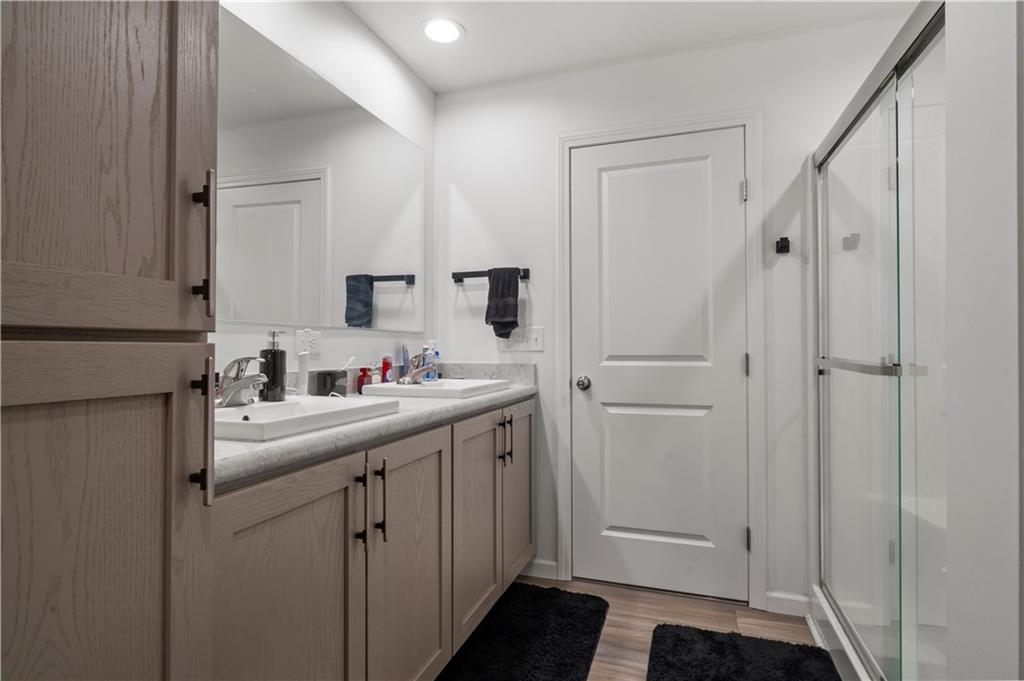 6650 Logeman Road Property Photo 14