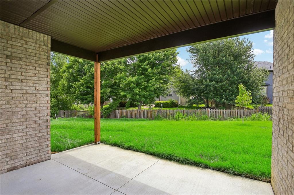 8435 Pickering Street Property Photo 4
