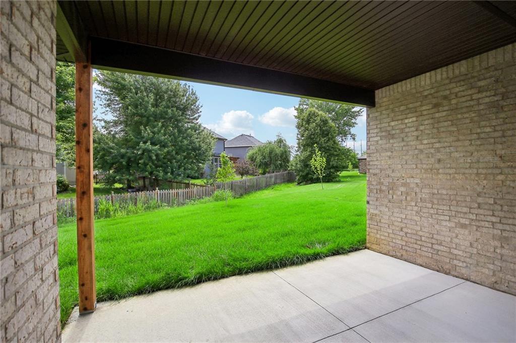 8435 Pickering Street Property Photo 5