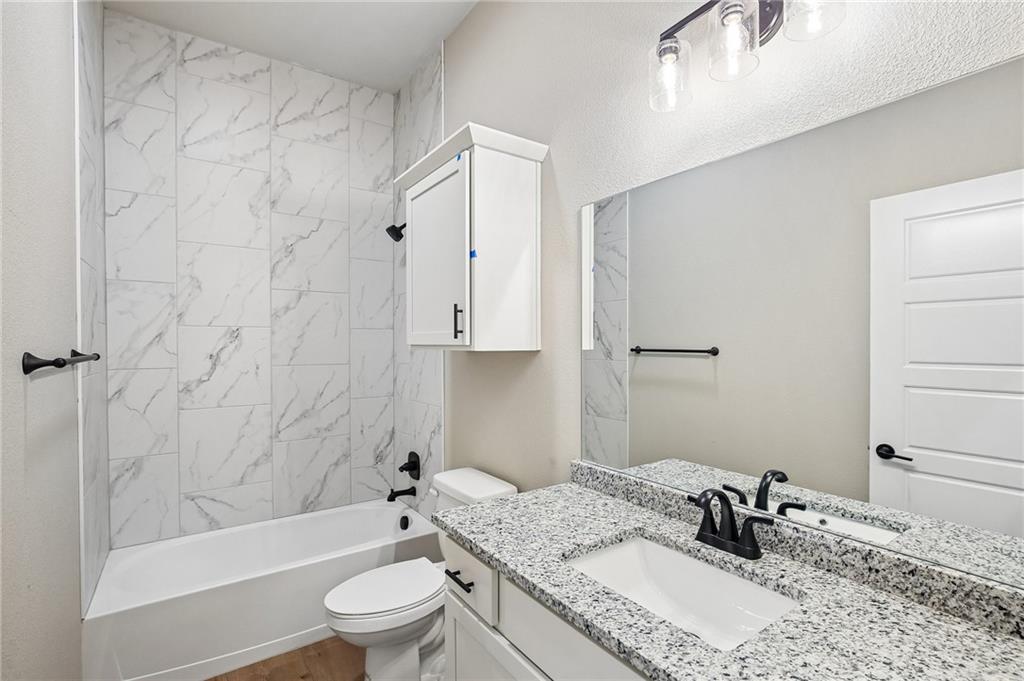 8435 Pickering Street Property Photo 32