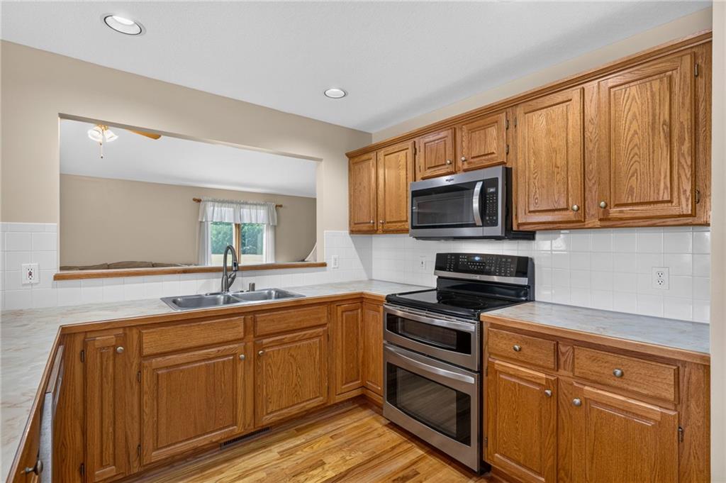 1185 E 1067 Road Property Photo 19