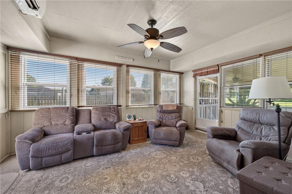 1185 E 1067 Road Property Photo 22