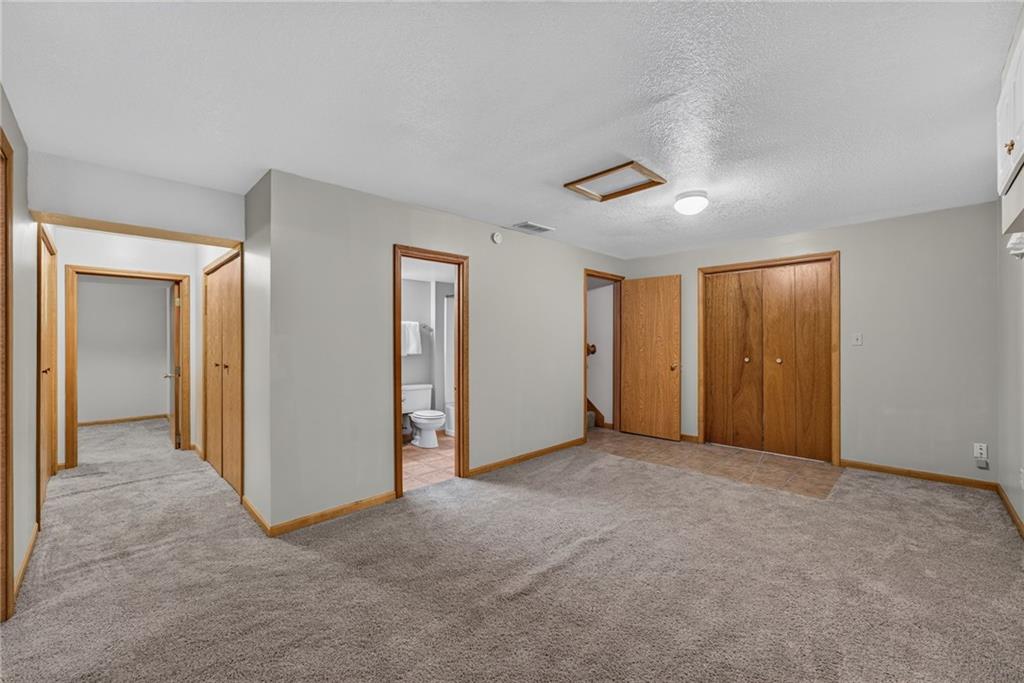 1185 E 1067 Road Property Photo 37