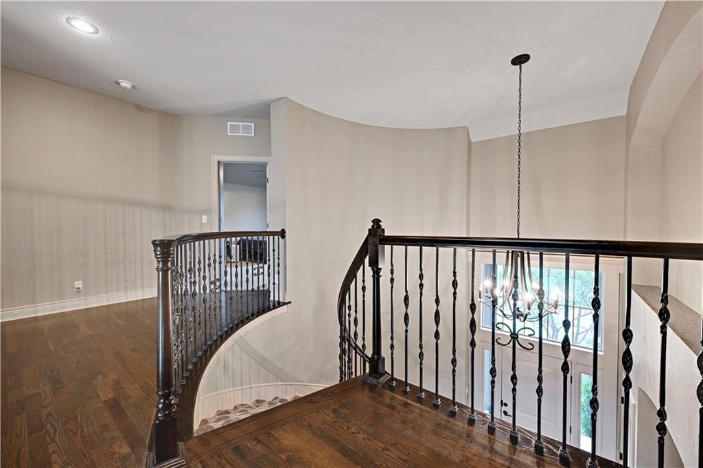 20104 W 90th Street Property Photo 24