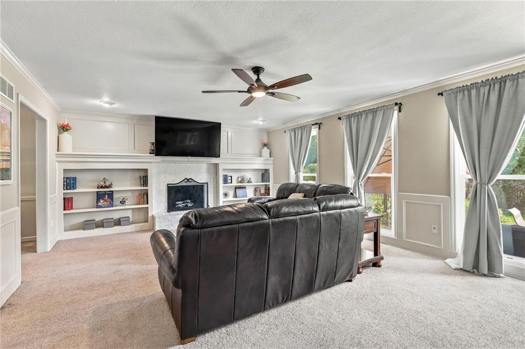 13309 W 116th Street Property Photo 12