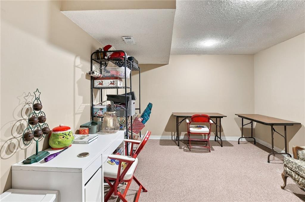 13309 W 116th Street Property Photo 43