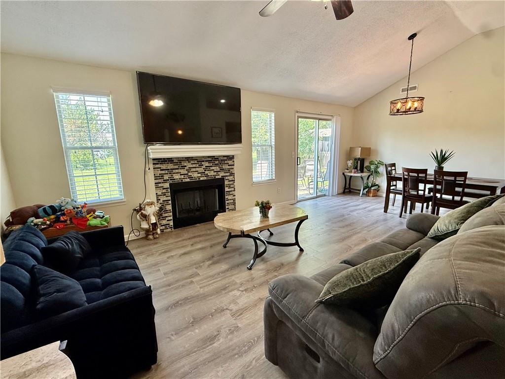 2717 Wildflower Drive Property Photo 5