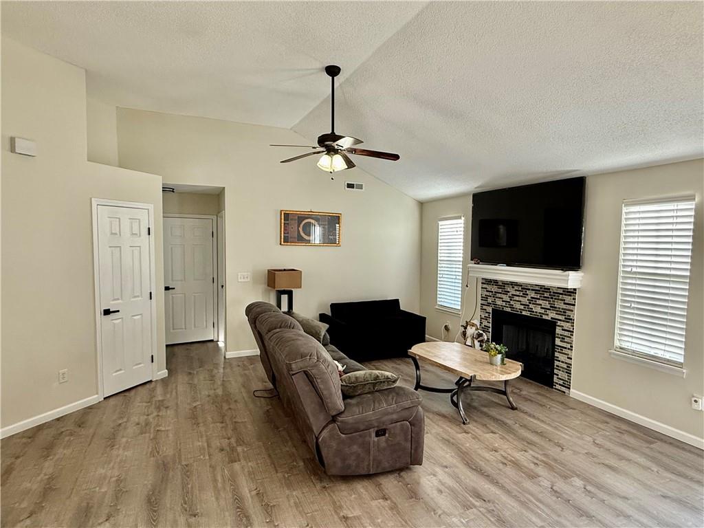 2717 Wildflower Drive Property Photo 10