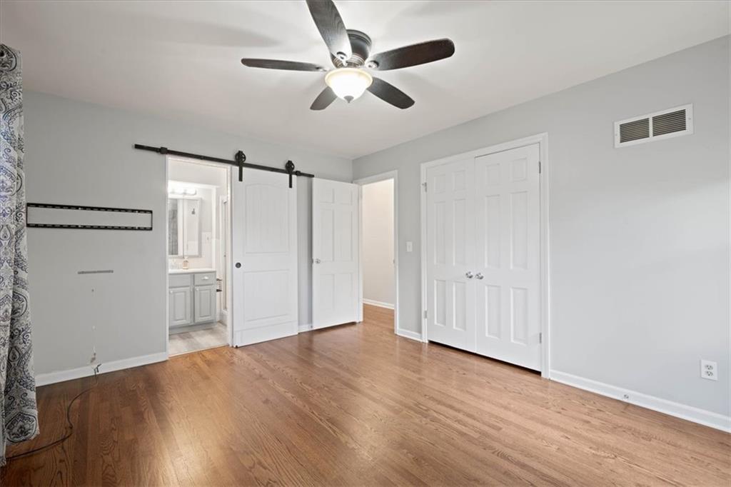 10616 Oak Street Property Photo 24