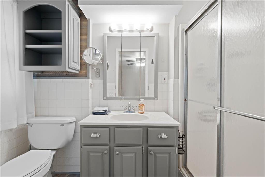 10616 Oak Street Property Photo 25