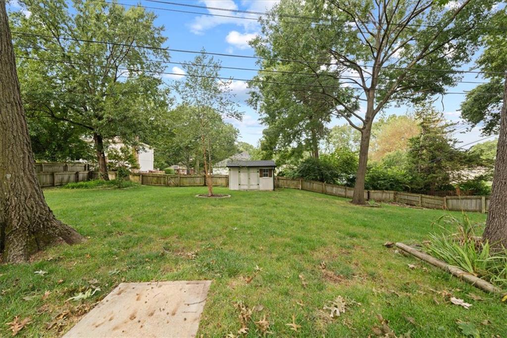10616 Oak Street Property Photo 36
