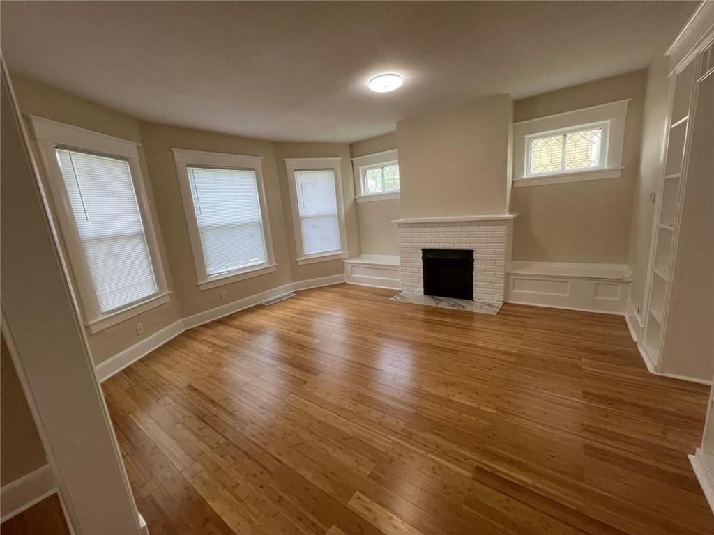 2722 Seneca Street Property Photo 5