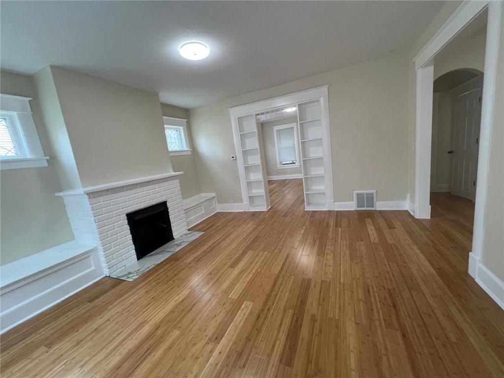2722 Seneca Street Property Photo 6