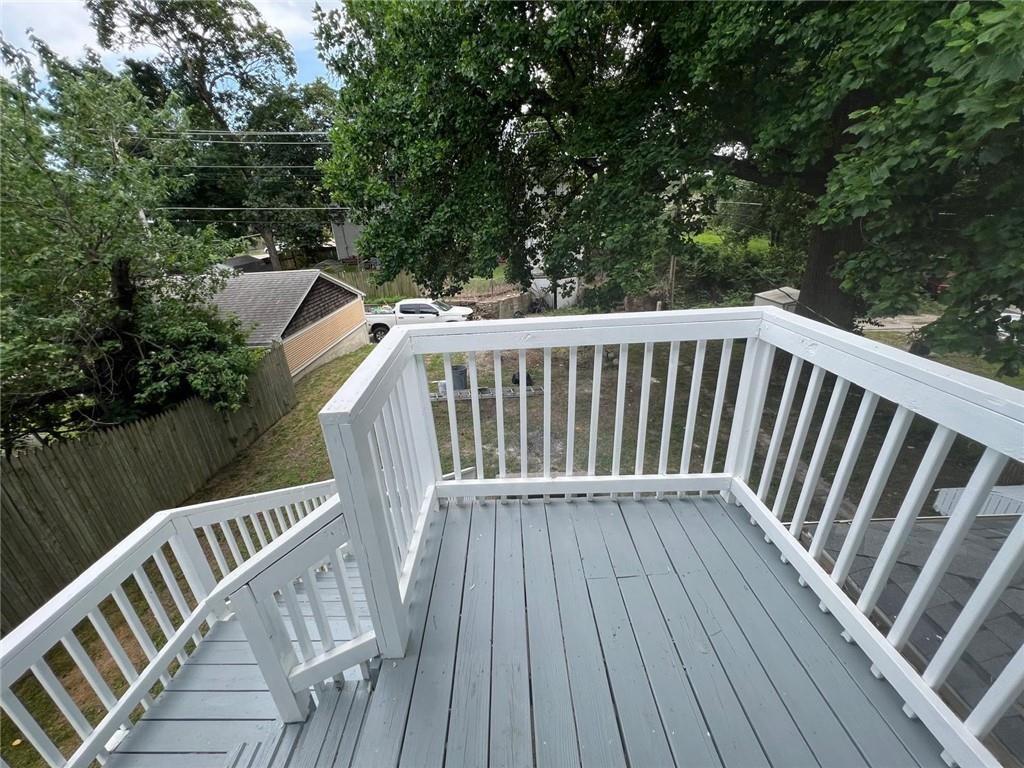 2722 Seneca Street Property Photo 15