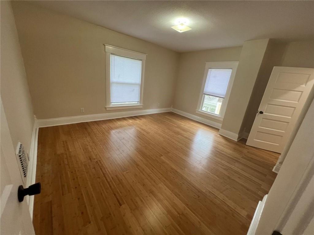2722 Seneca Street Property Photo 16
