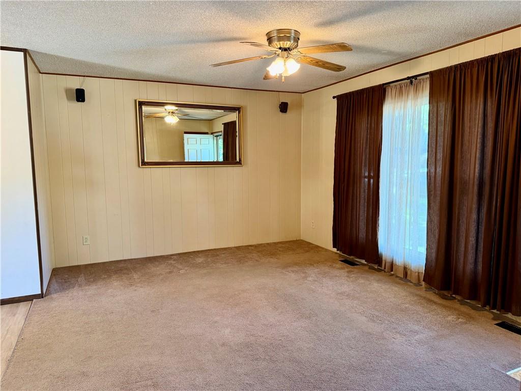 2403 College Lane Property Photo 3