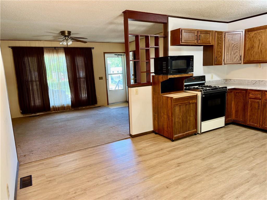 2403 College Lane Property Photo 6
