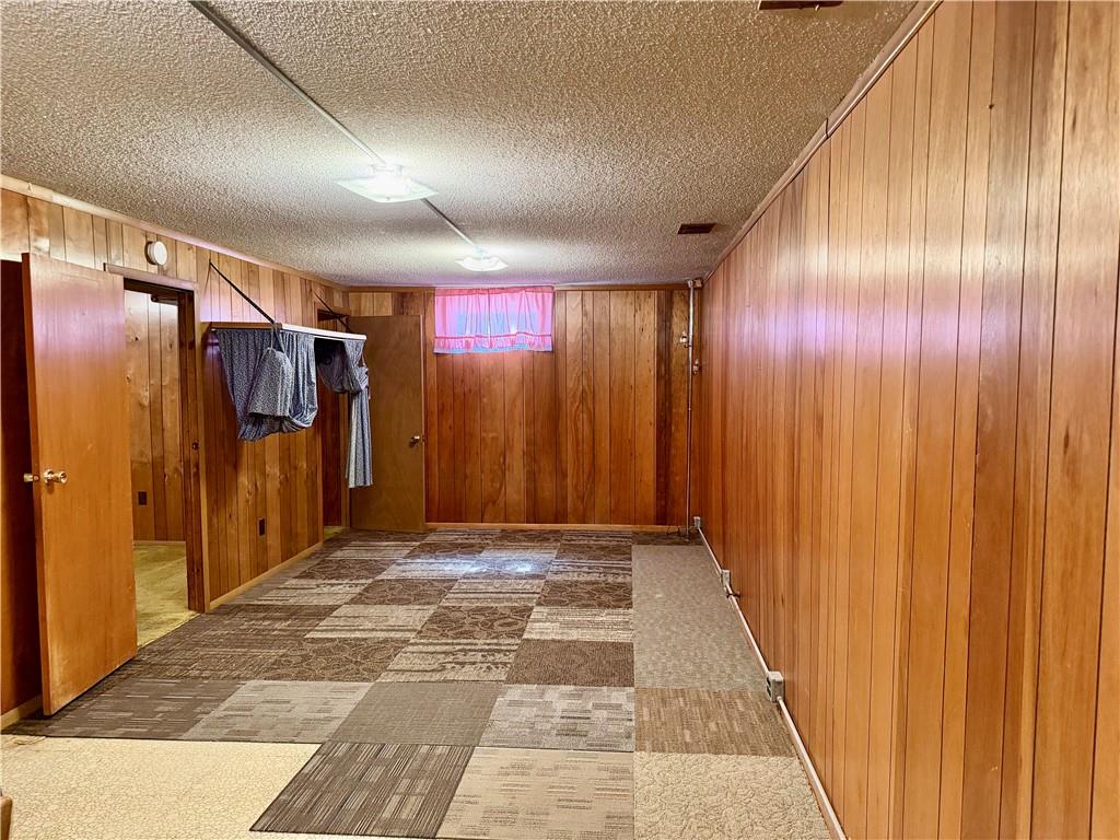 2403 College Lane Property Photo 13