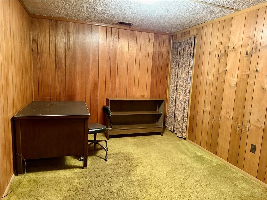 2403 College Lane Property Photo 14