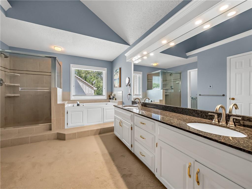 14140 W 114th Street Property Photo 13