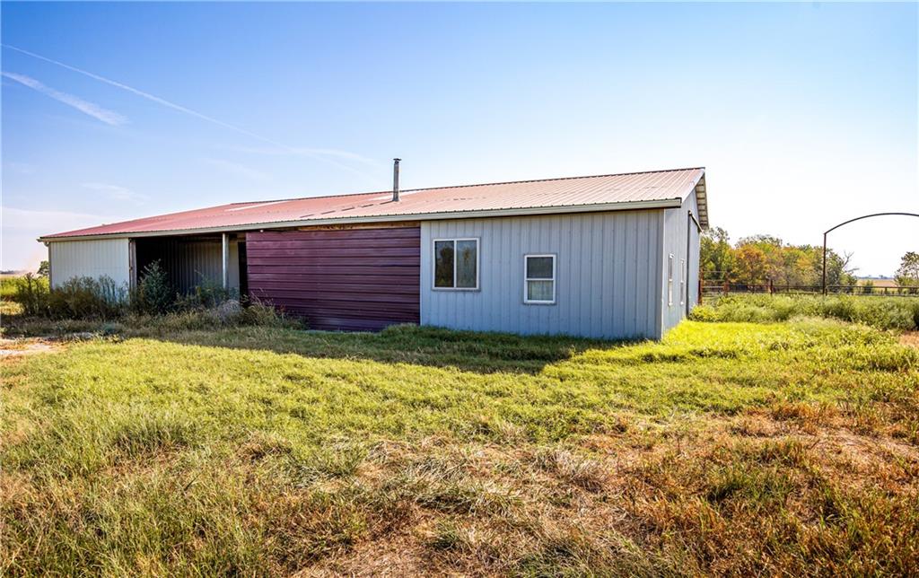 2243 Tomahawk Road Property Photo 3