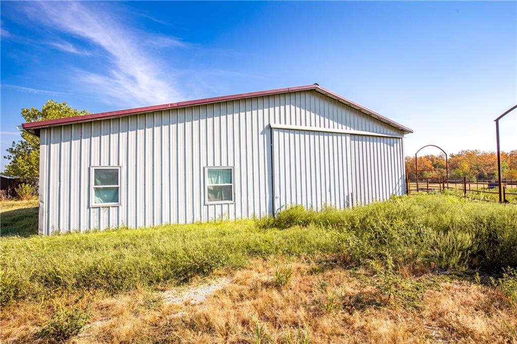 2243 Tomahawk Road Property Photo 4