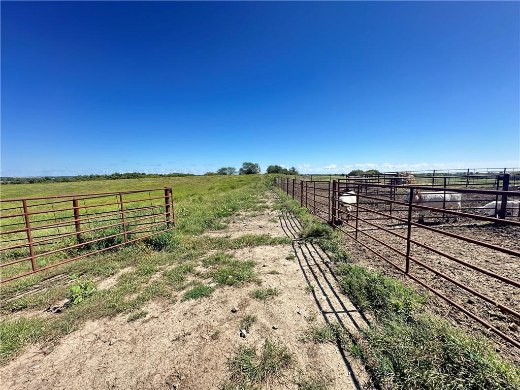 4 State Route D N/a Property Photo 11