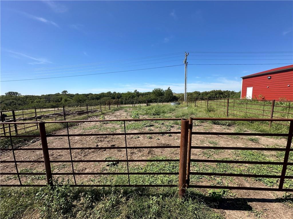 4 State Route D N/a Property Photo 21