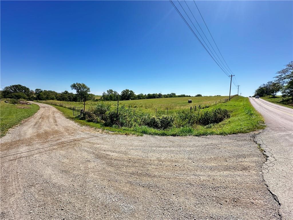 4 State Route D N/a Property Photo 33