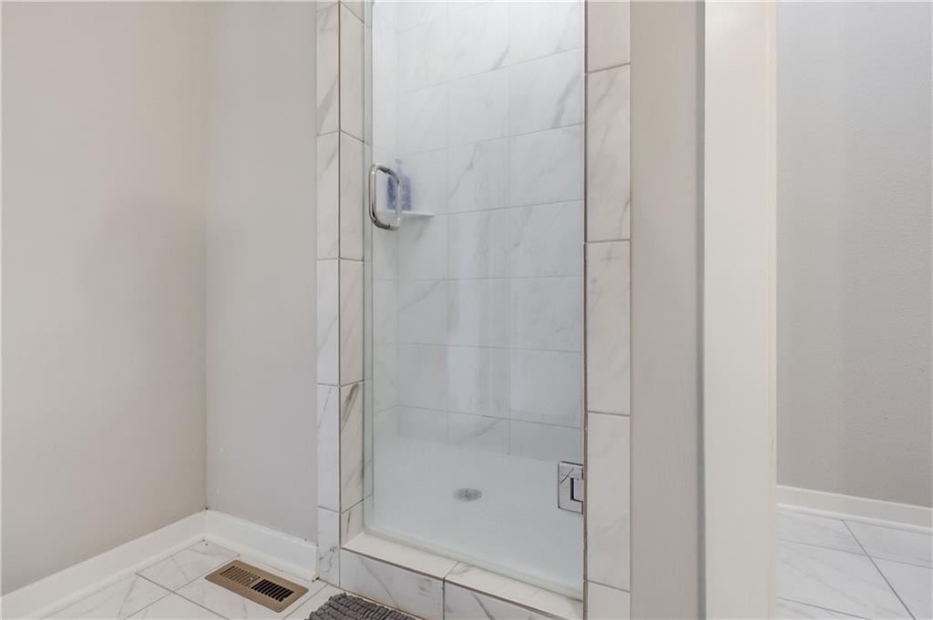 17904 Sunset Drive Property Photo 18
