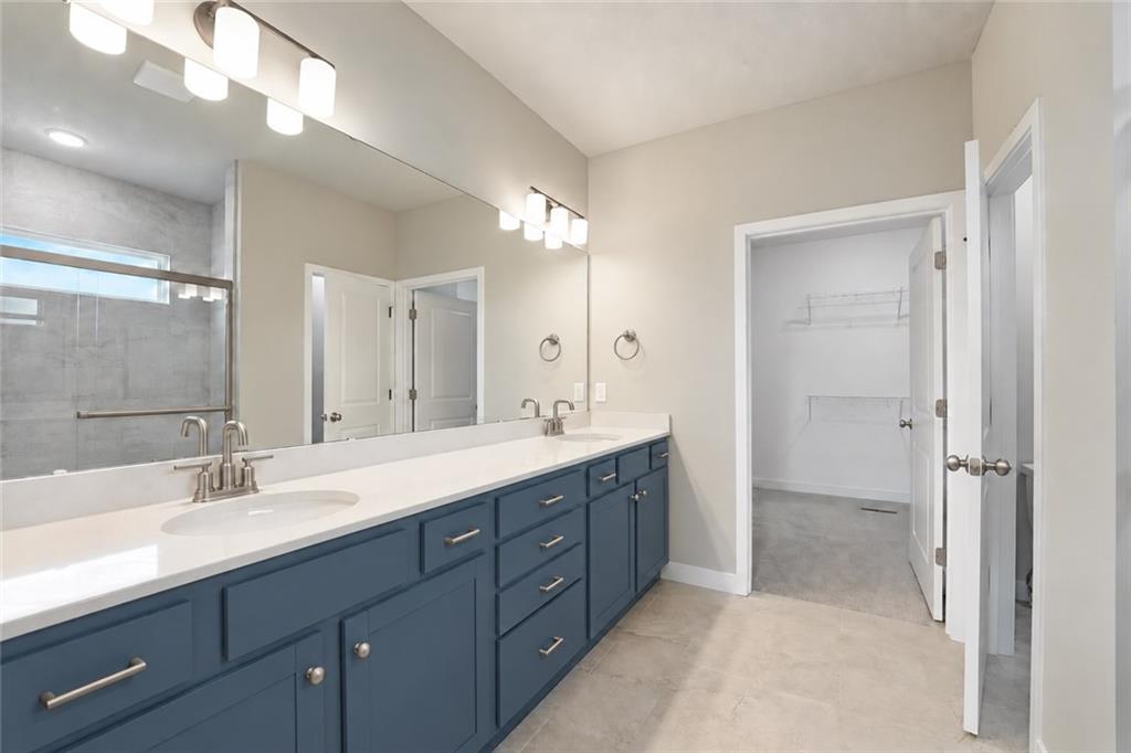 12606 S Parkwood Lane Property Photo 6