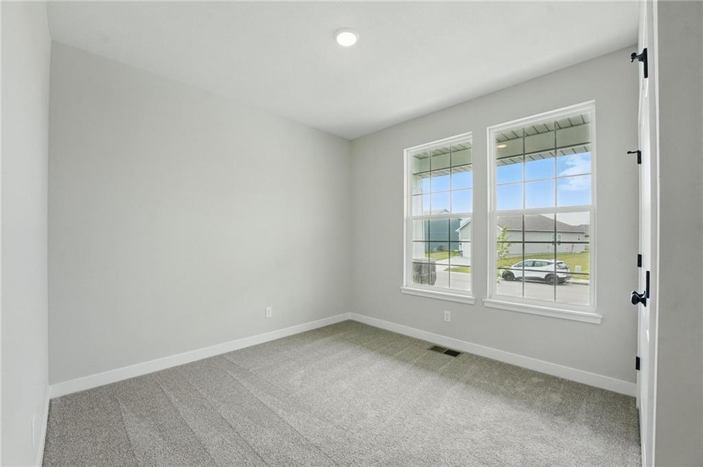 12606 S Parkwood Lane Property Photo 7