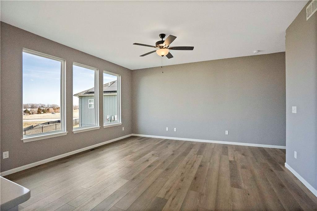 12608 S Parkwood Lane Property Photo 7