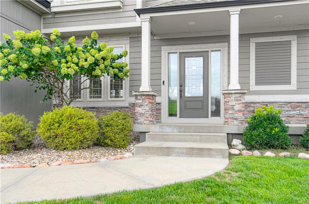 400 Yolanda Circle Property Photo 3
