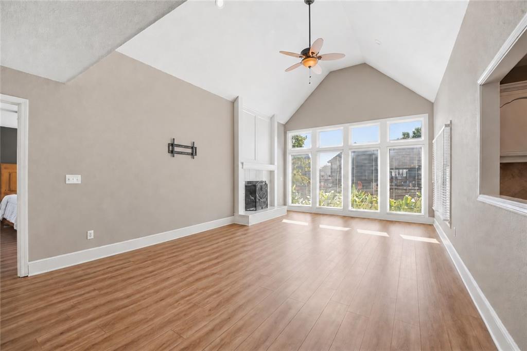 1129 Se 11th Street Property Photo 5