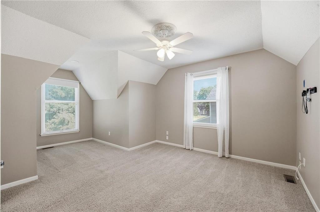 1129 Se 11th Street Property Photo 21