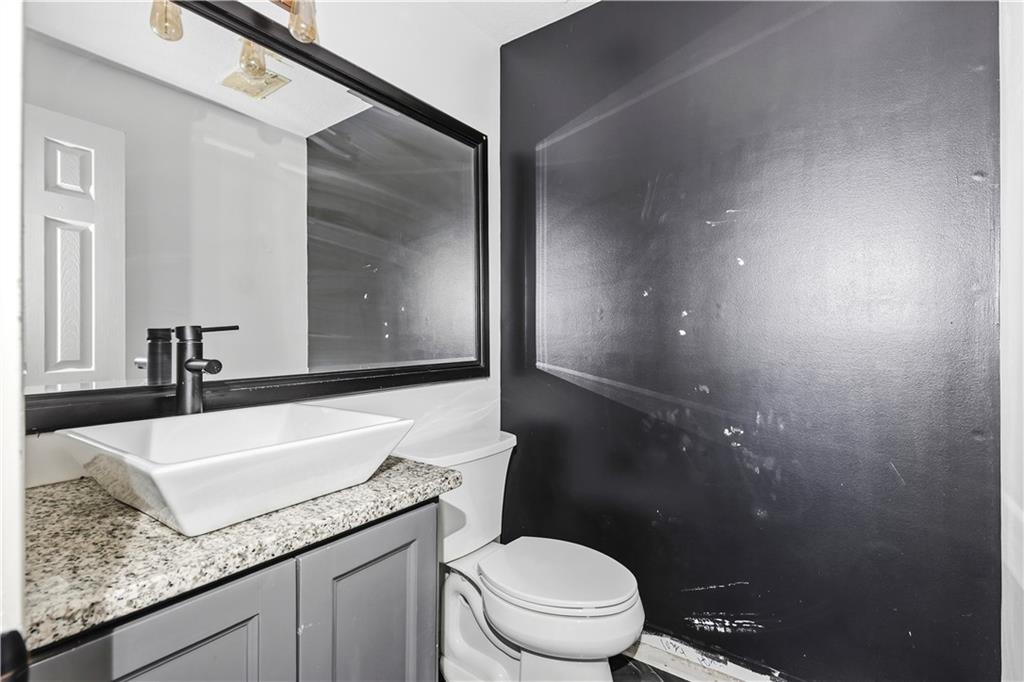 1604 S 105th Street Property Photo 13