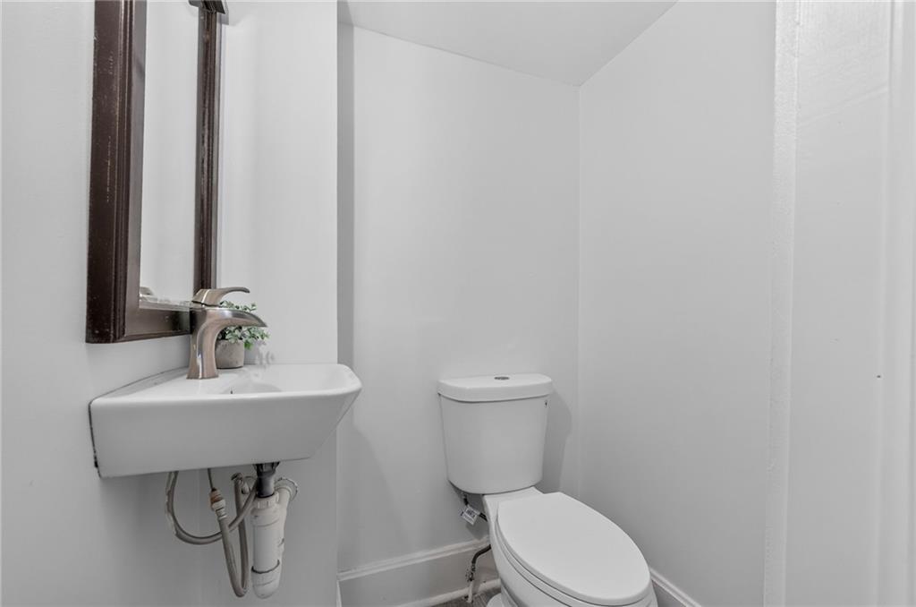 610 W Maple Avenue Property Photo 22