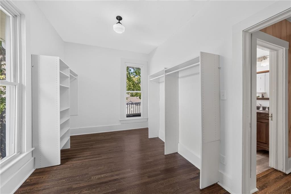 610 W Maple Avenue Property Photo 29