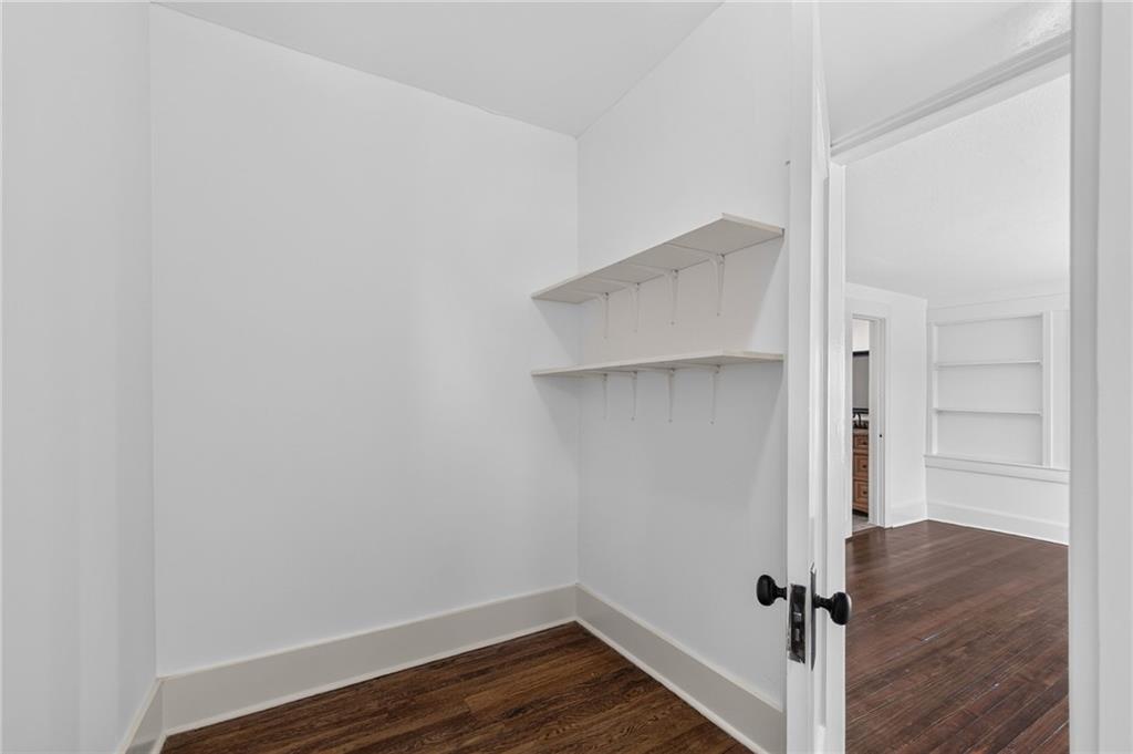 610 W Maple Avenue Property Photo 35