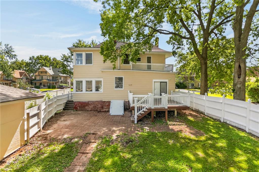 610 W Maple Avenue Property Photo 48