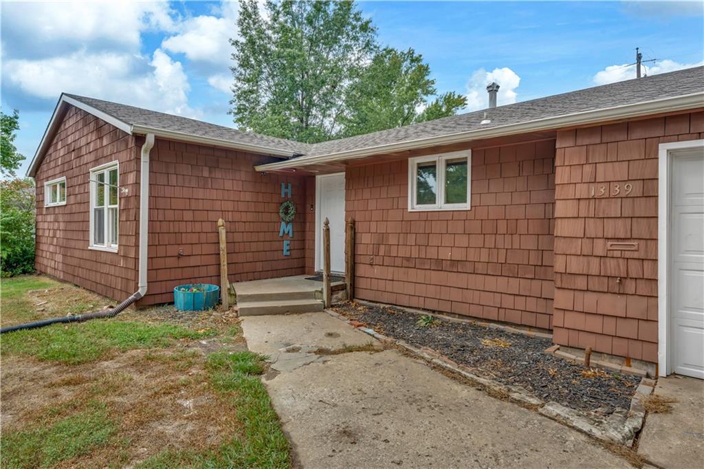 1339 Ward Parkway Property Photo 3