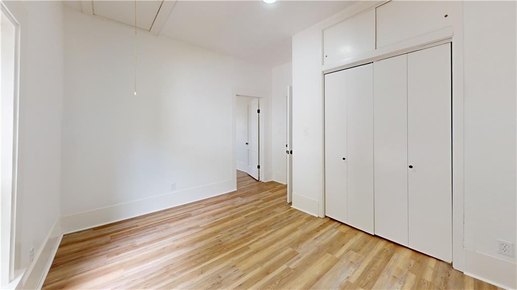 609 W Lee Street Property Photo 8