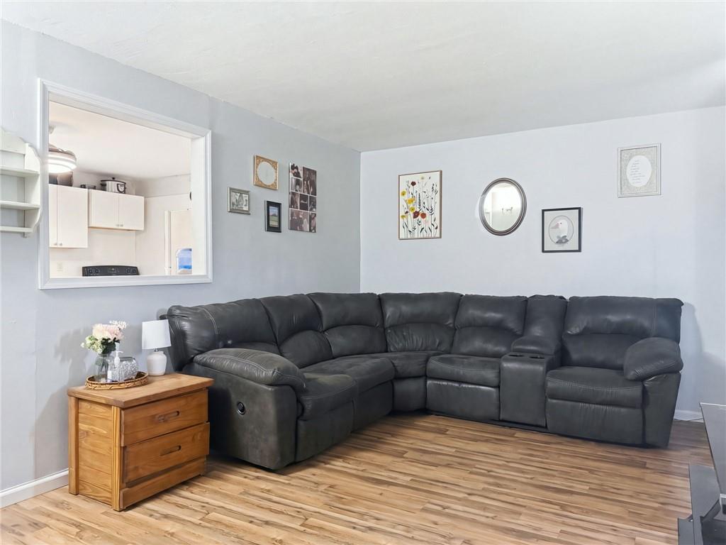 1301 Walnut Street Property Photo 2