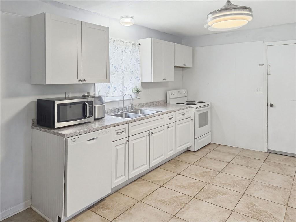 1301 Walnut Street Property Photo 5